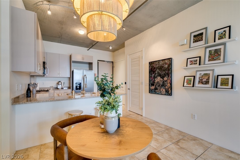 353 Bonneville Ave - Photo 18