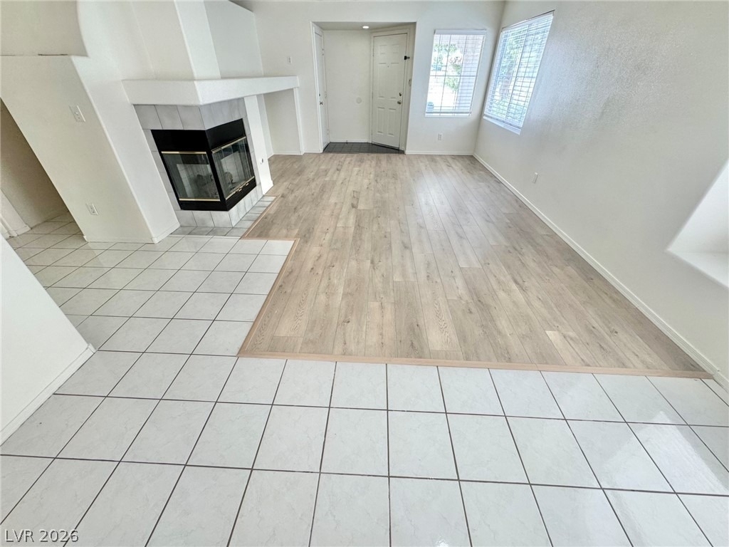 8133 W Rochelle Avenue - Photo 2