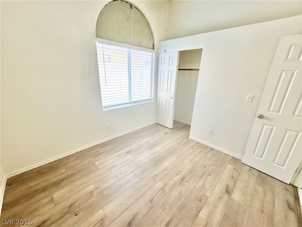 8133 W Rochelle Avenue - Photo 17