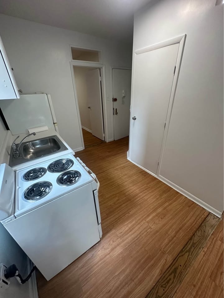 217 East 29th Street - Photo 2