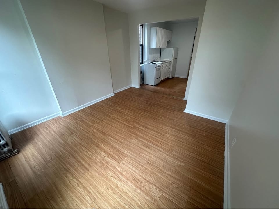 217 East 29th Street - Photo 12