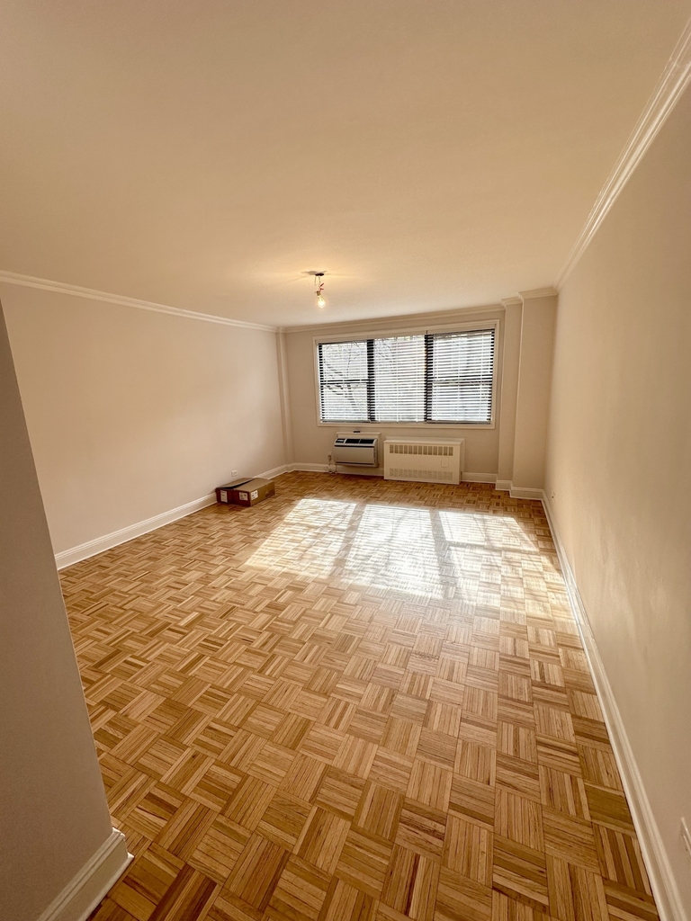442 West 57th Street - Photo 1