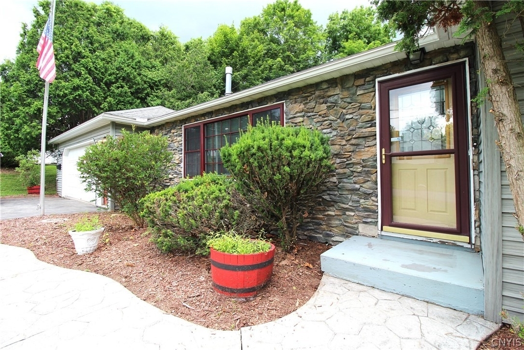 24 Forest Road - Photo 2