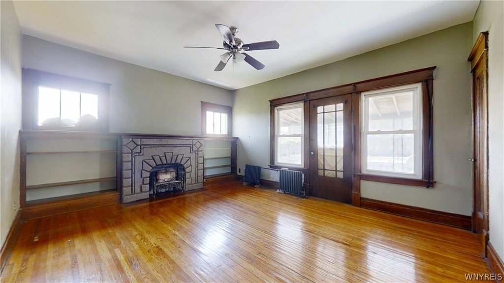 425 Johnson Street - Photo 1