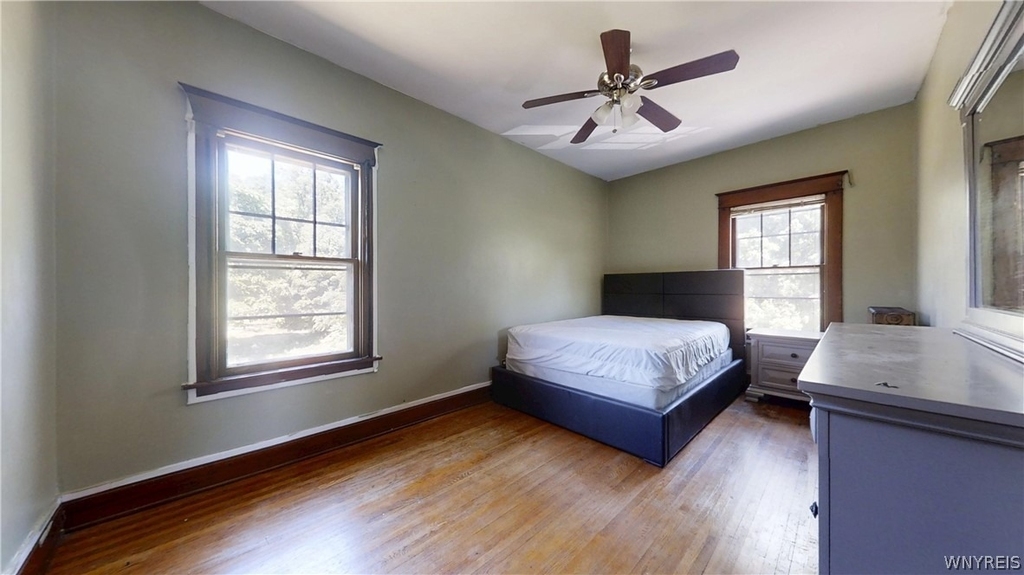 425 Johnson Street - Photo 12