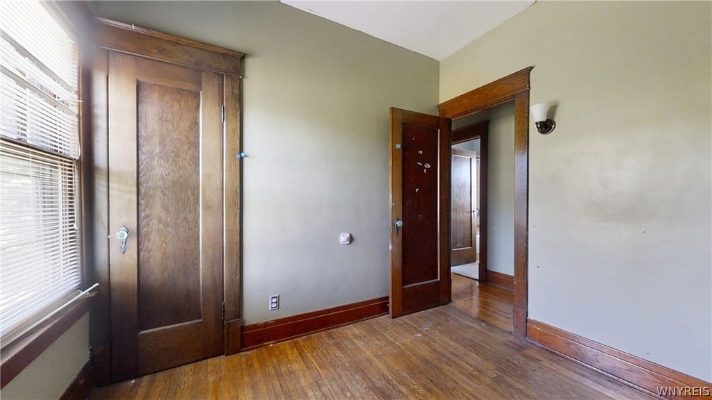 425 Johnson Street - Photo 10