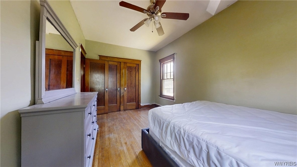 425 Johnson Street - Photo 13