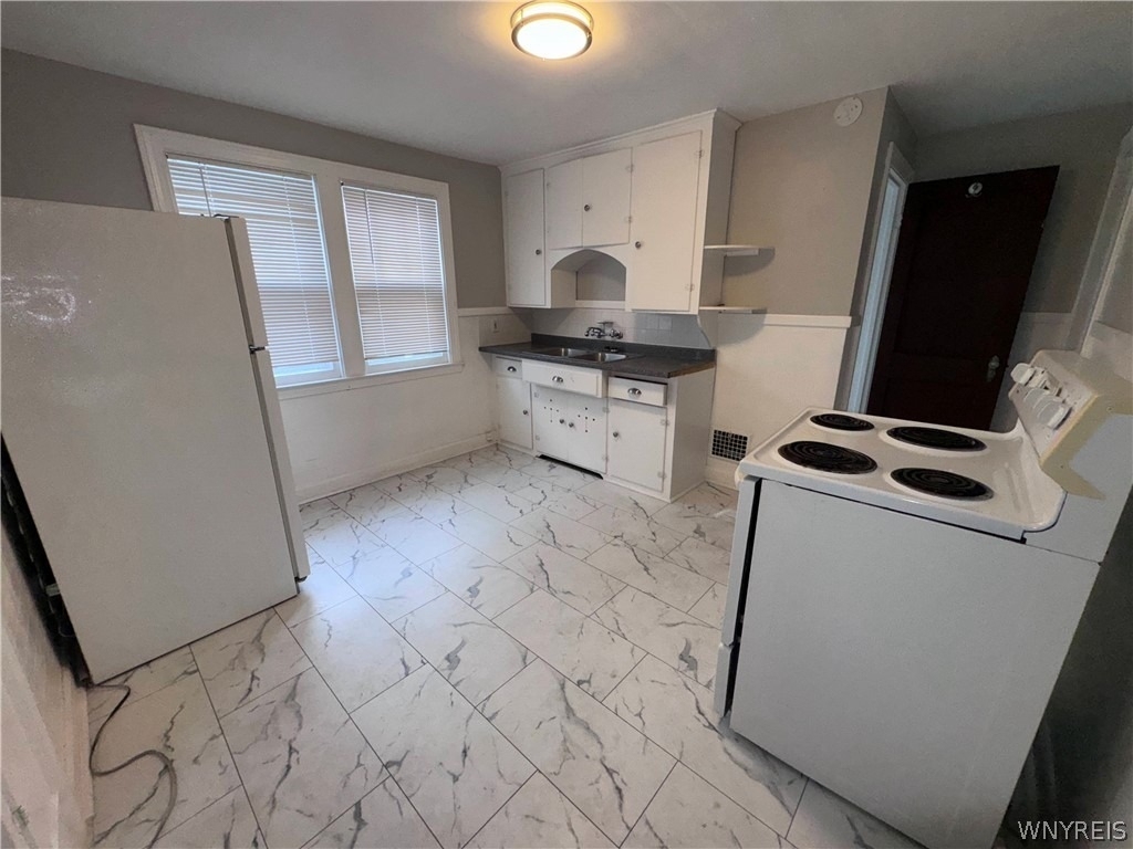 34 Sunset Street - Photo 3