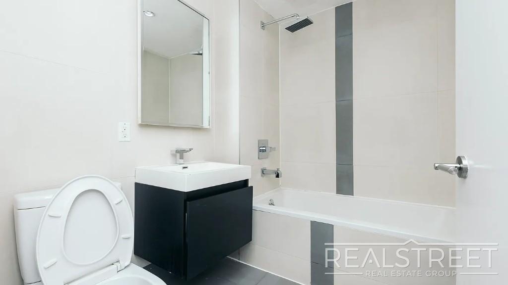 72 Maujer Street - Photo 9