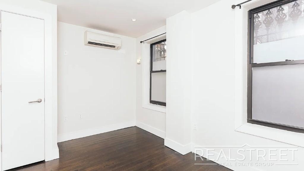 72 Maujer Street - Photo 4