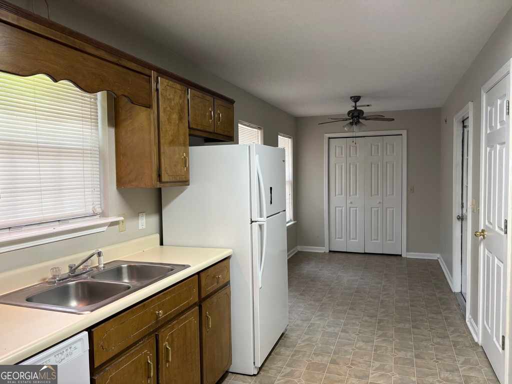 116 Harden Road - Photo 6
