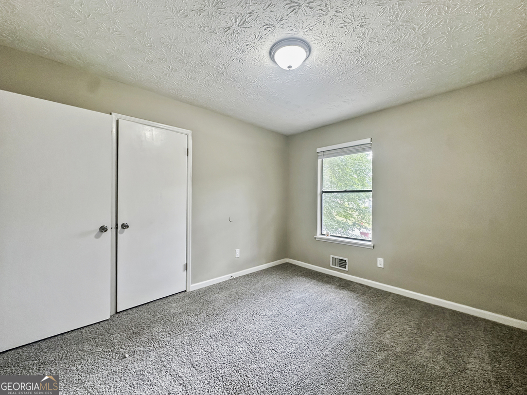 323 Park Ridge Court - Photo 12