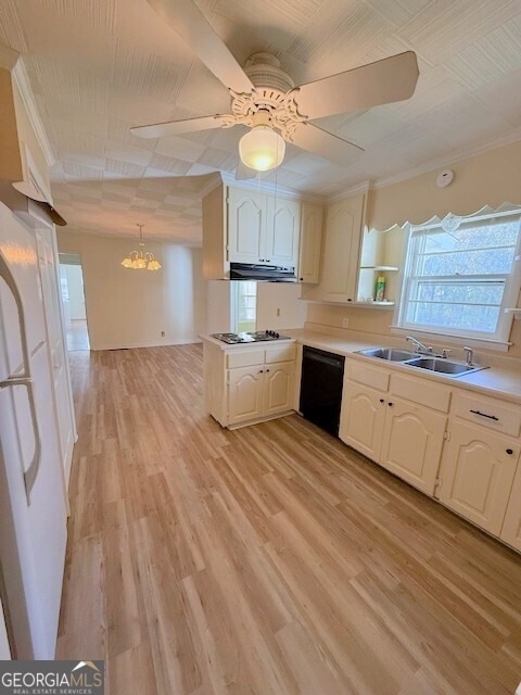 100 W Greenwood Drive - Photo 3