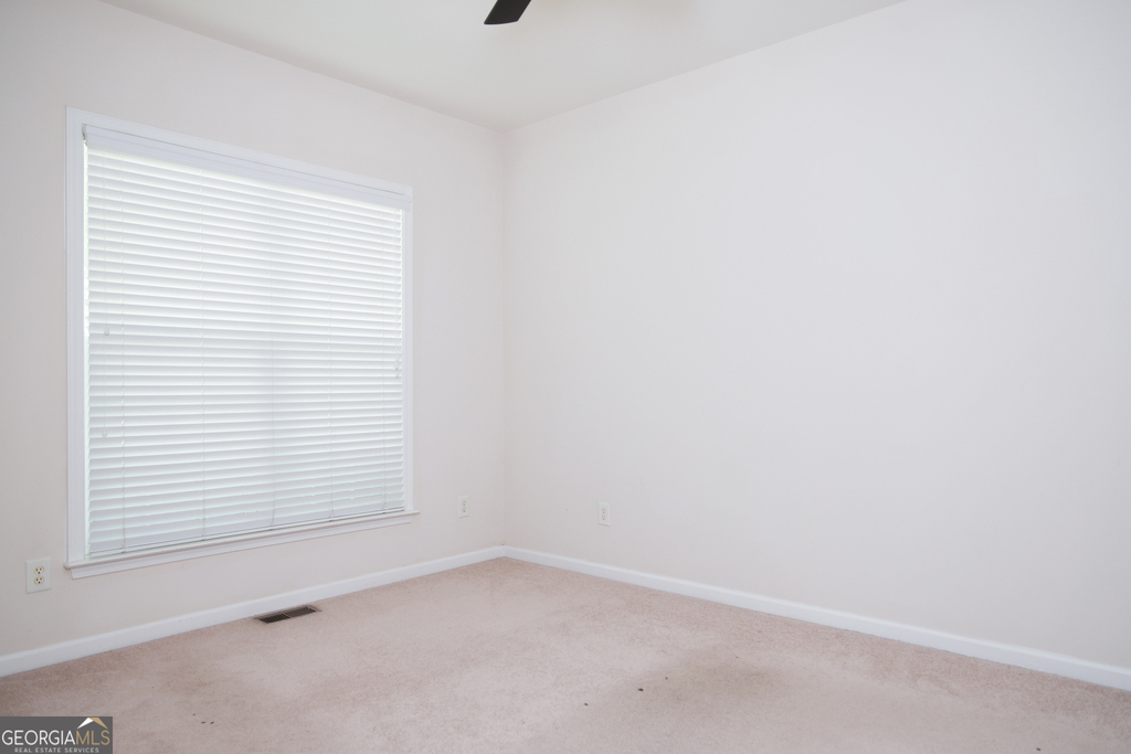 6335 Waveland Drive - Photo 10