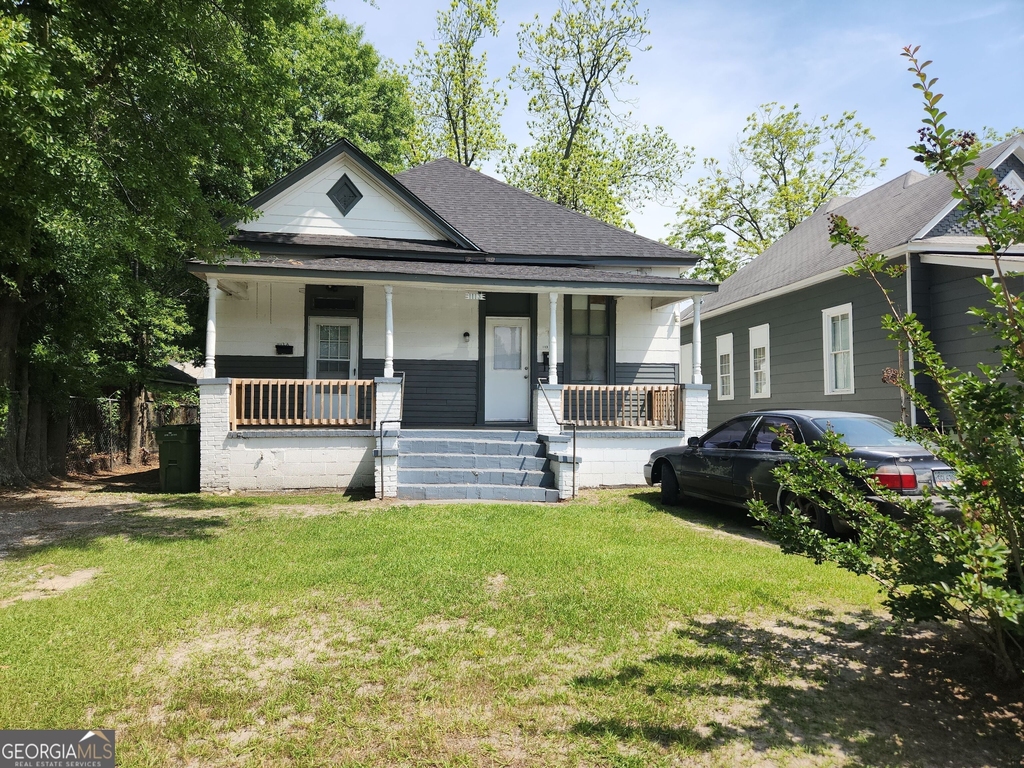 1113 19th Street - Photo 0