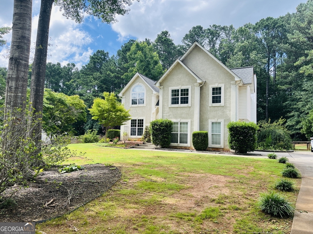 55 Tyler Woods Drive - Photo 0