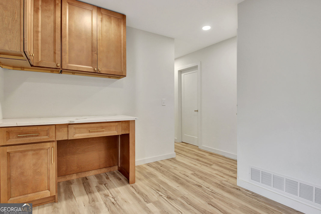 183 Pine Street Ne - Photo 22