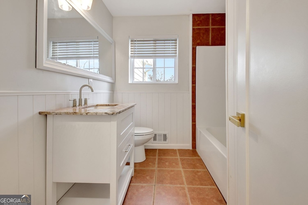 183 Pine Street Ne - Photo 38