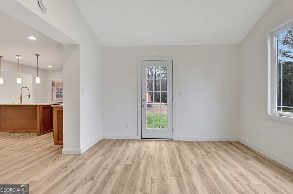 183 Pine Street Ne - Photo 29