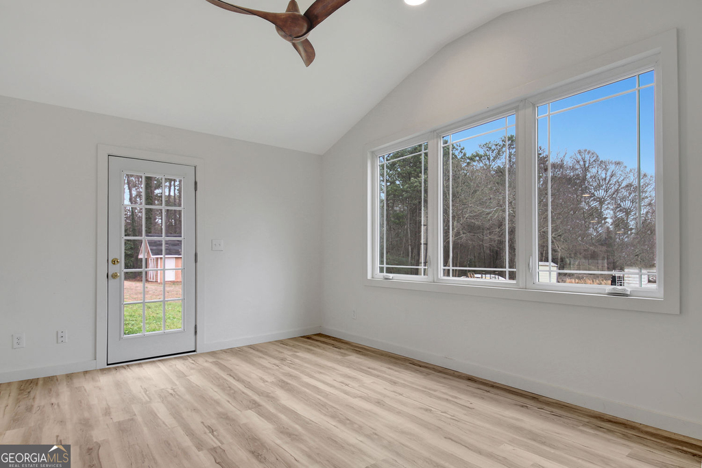 183 Pine Street Ne - Photo 28