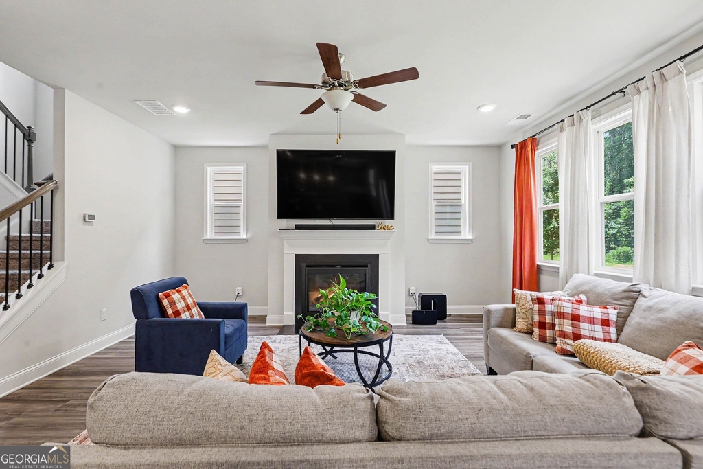 170 Glen Abbey Circle - Photo 7