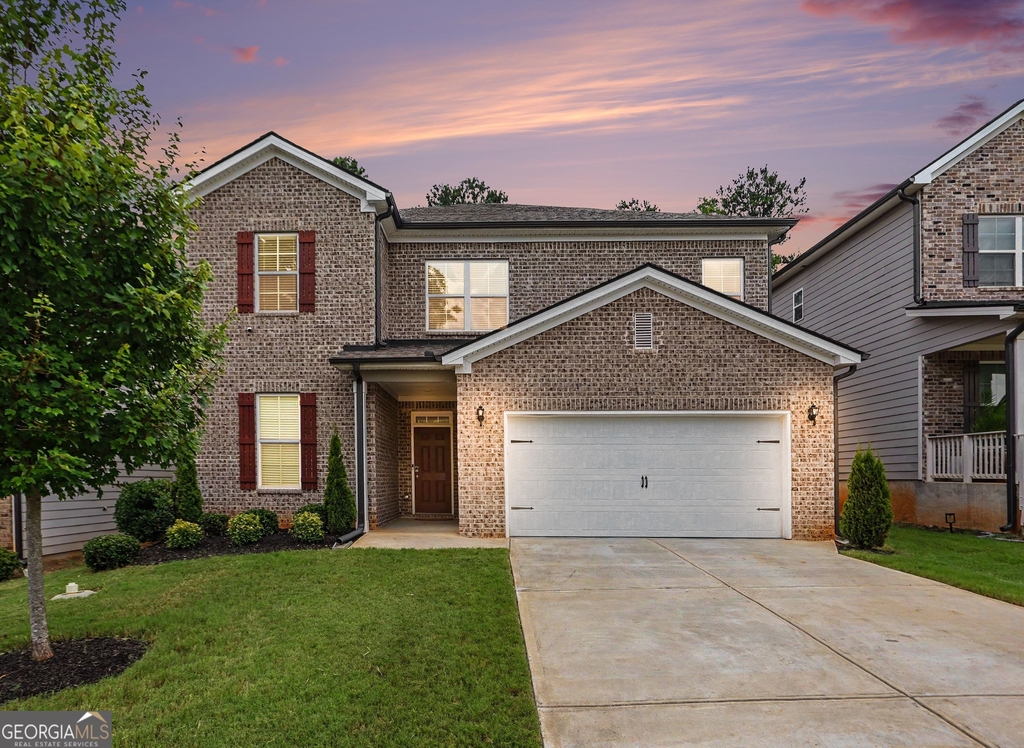 170 Glen Abbey Circle - Photo 0