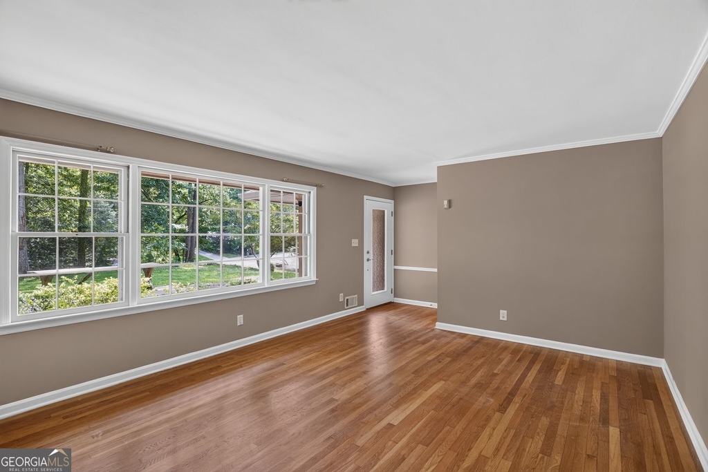 6858 Brandon Mill Road Nw - Photo 3