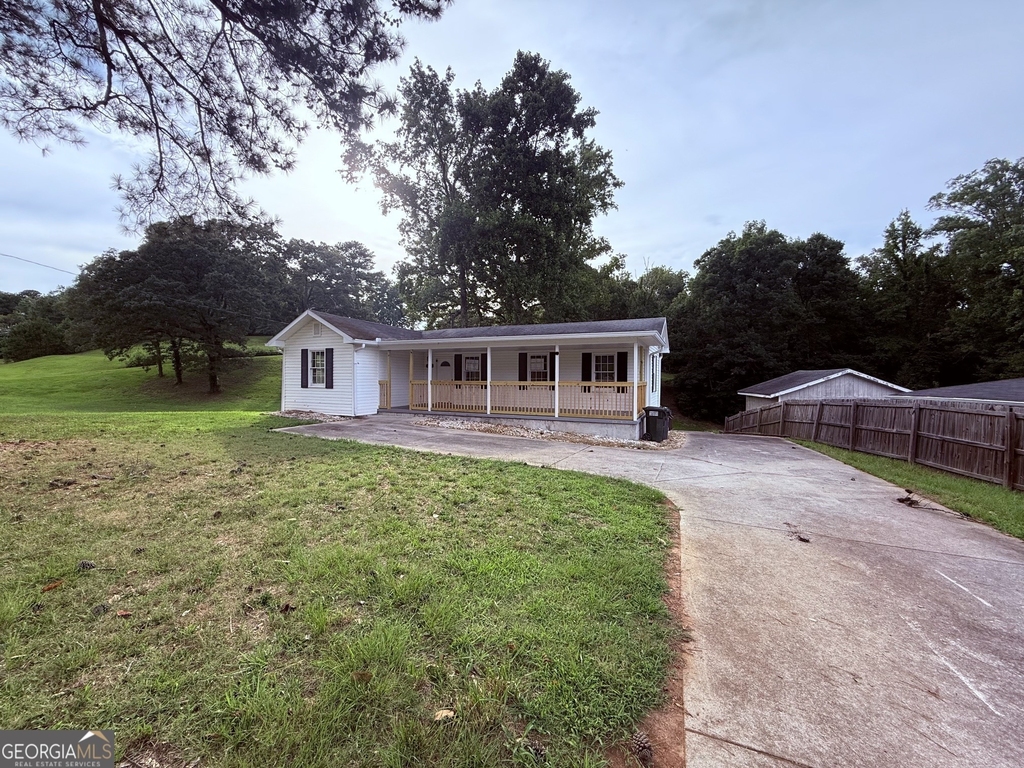 6790 Queen Mill Road Se - Photo 0
