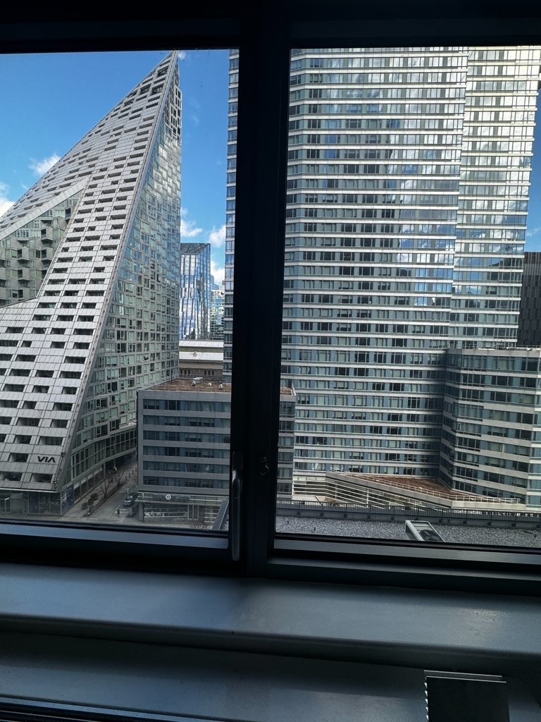 West 57th St & 11th Ave - Photo 17
