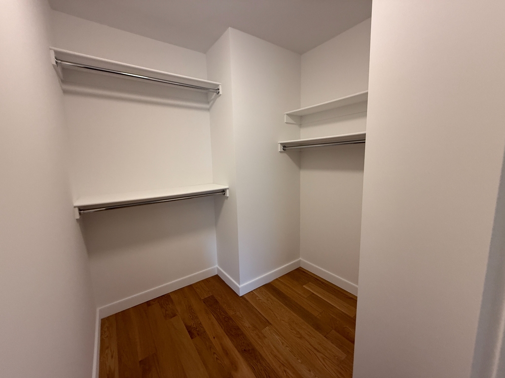 West 57th Street - Photo 9