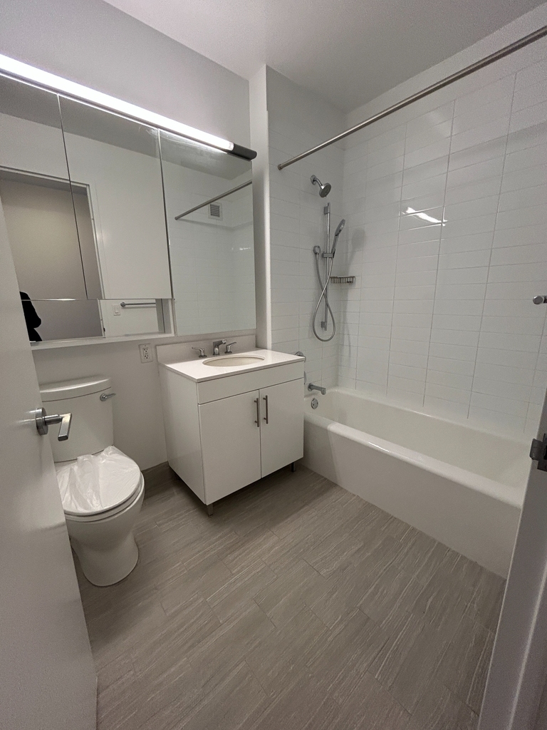 West 57th Street - Photo 5