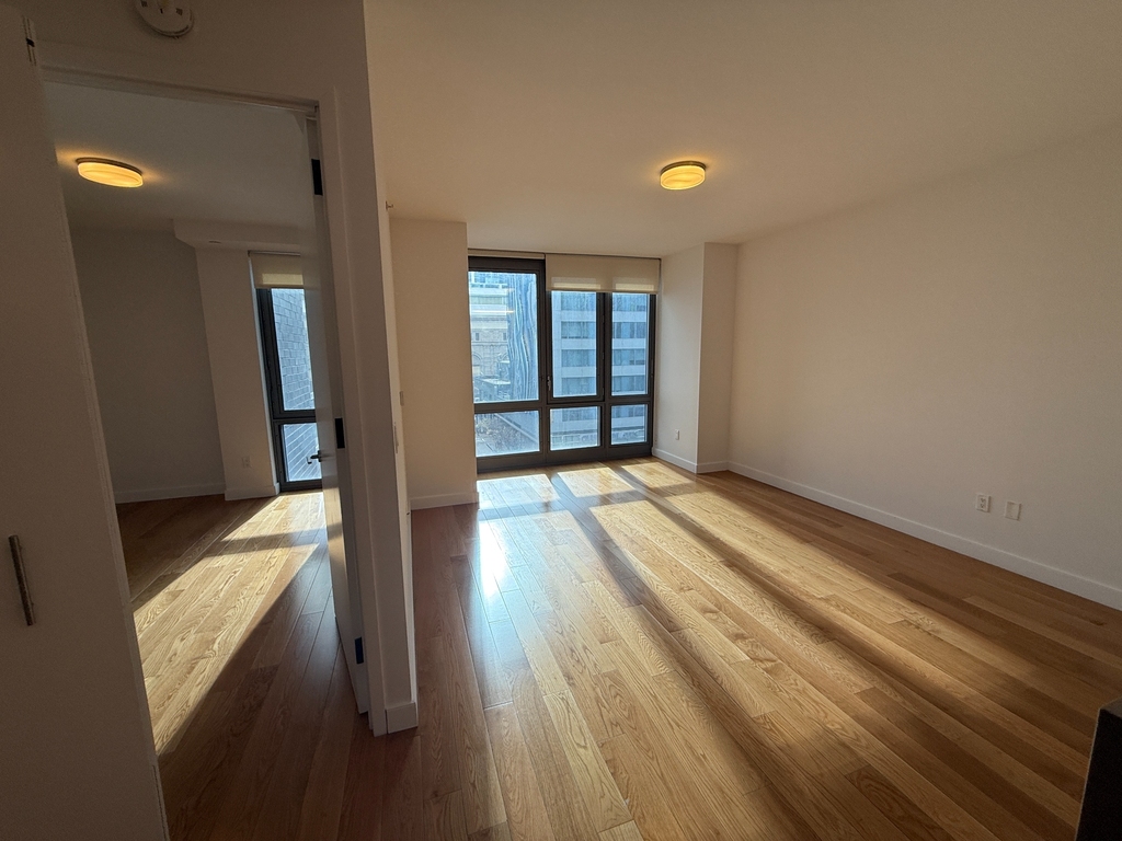 West 57th Street - Photo 8