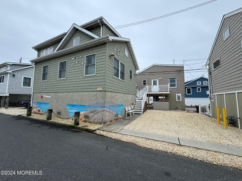 117 W Bayberry Way - Photo 0