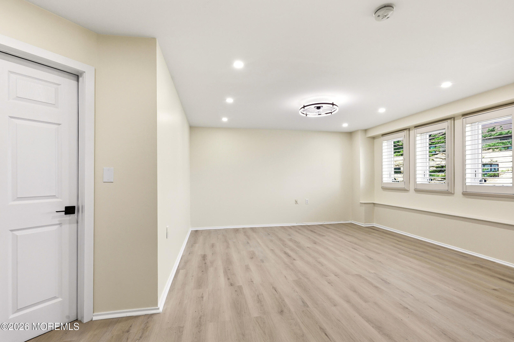 300 Ocean Avenue N - Photo 24