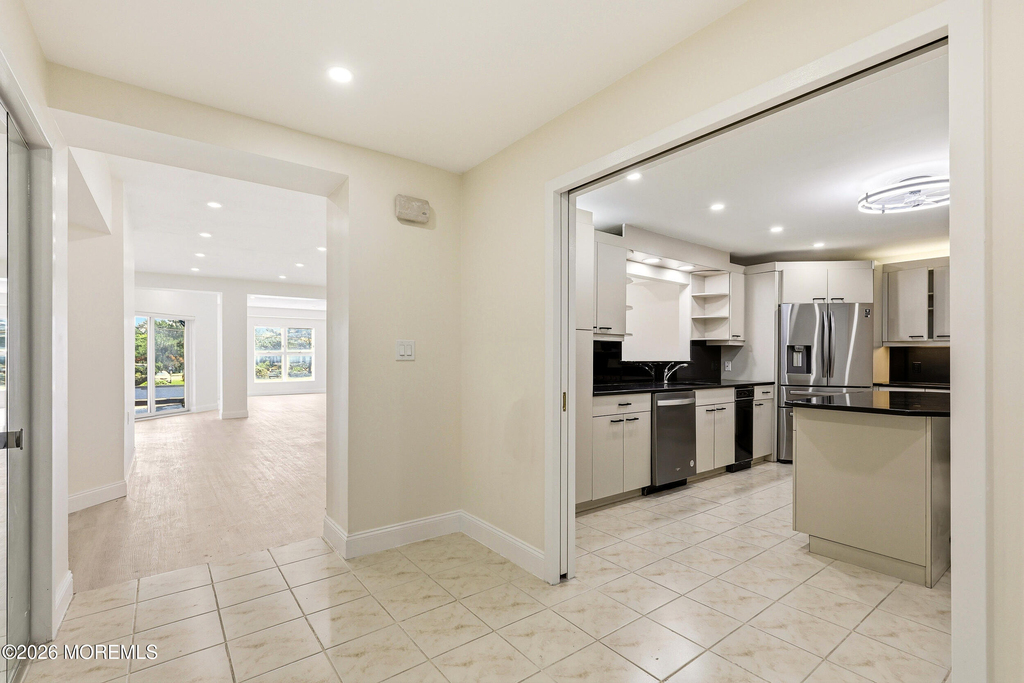 300 Ocean Avenue N - Photo 7
