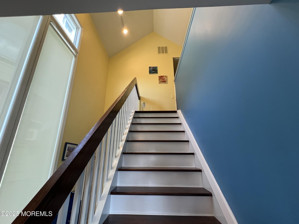 29 Broadway - Photo 27