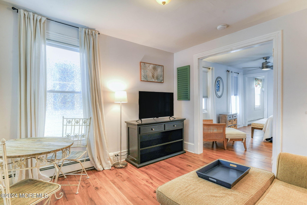 19 Webb Avenue - Photo 4