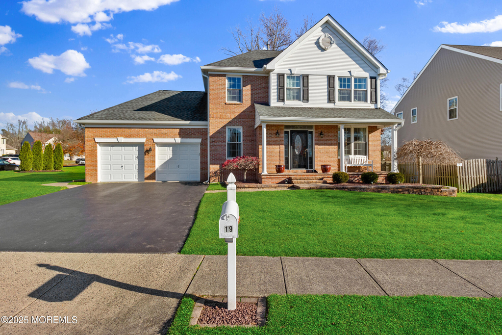 19 Danella Way - Photo 0