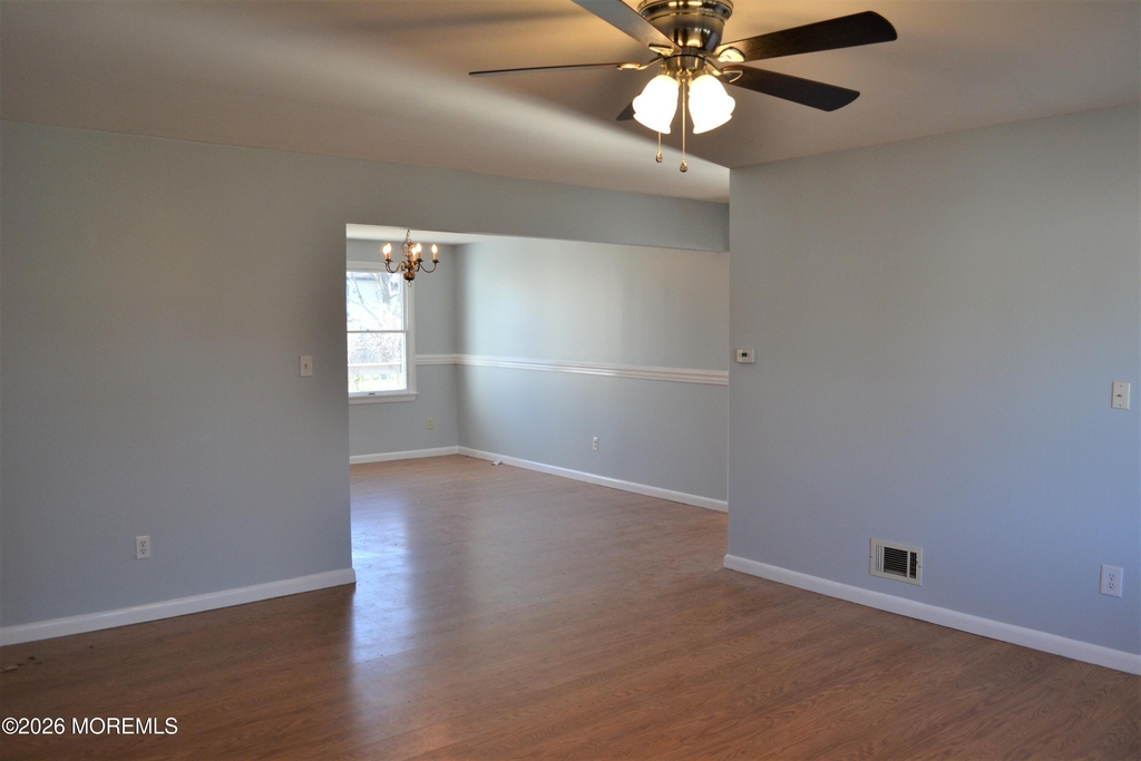 456 Hulse Avenue - Photo 5