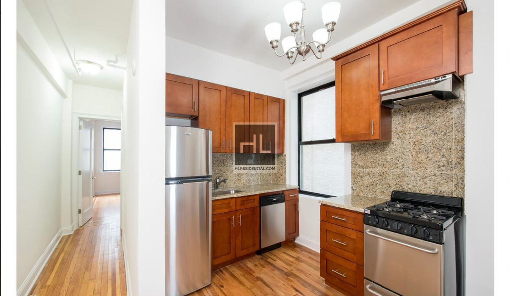 West 51st Street - Photo 1