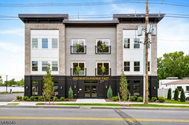 440 North Ave - Photo 0