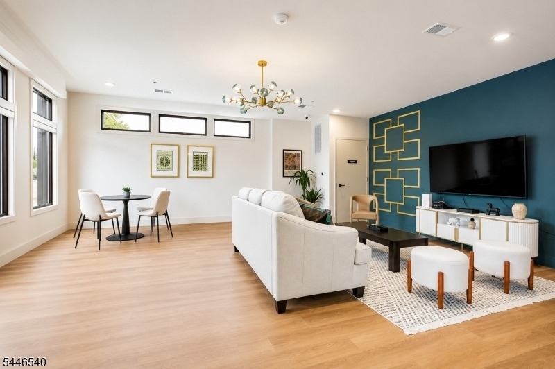 440 North Ave - Photo 8
