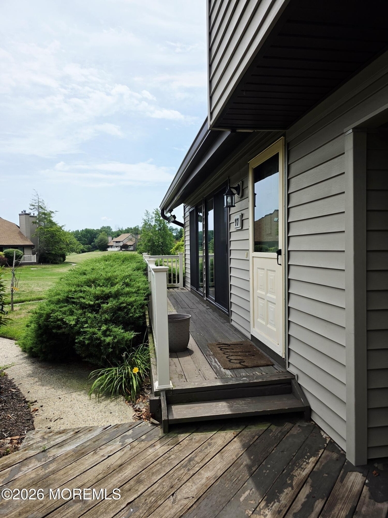 97 Cotswold Circle - Photo 2