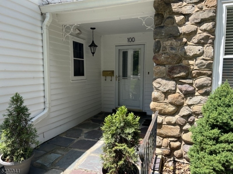100 Wootton Road - Photo 1
