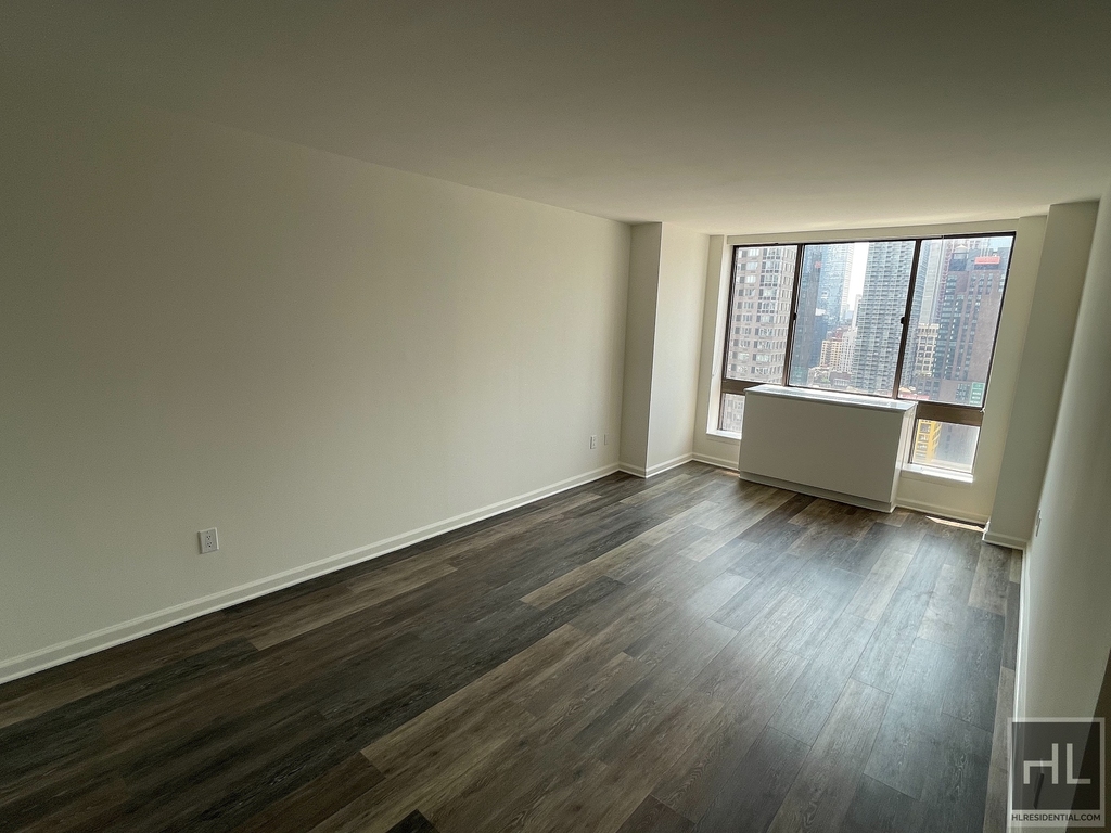 West 43rd Street - Photo 0