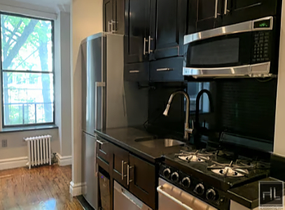 West 103 Street - Photo 3
