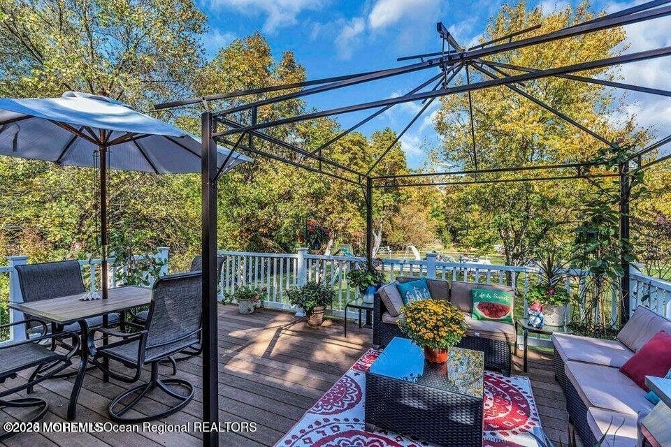 541 Frank Applegate Road - Photo 32