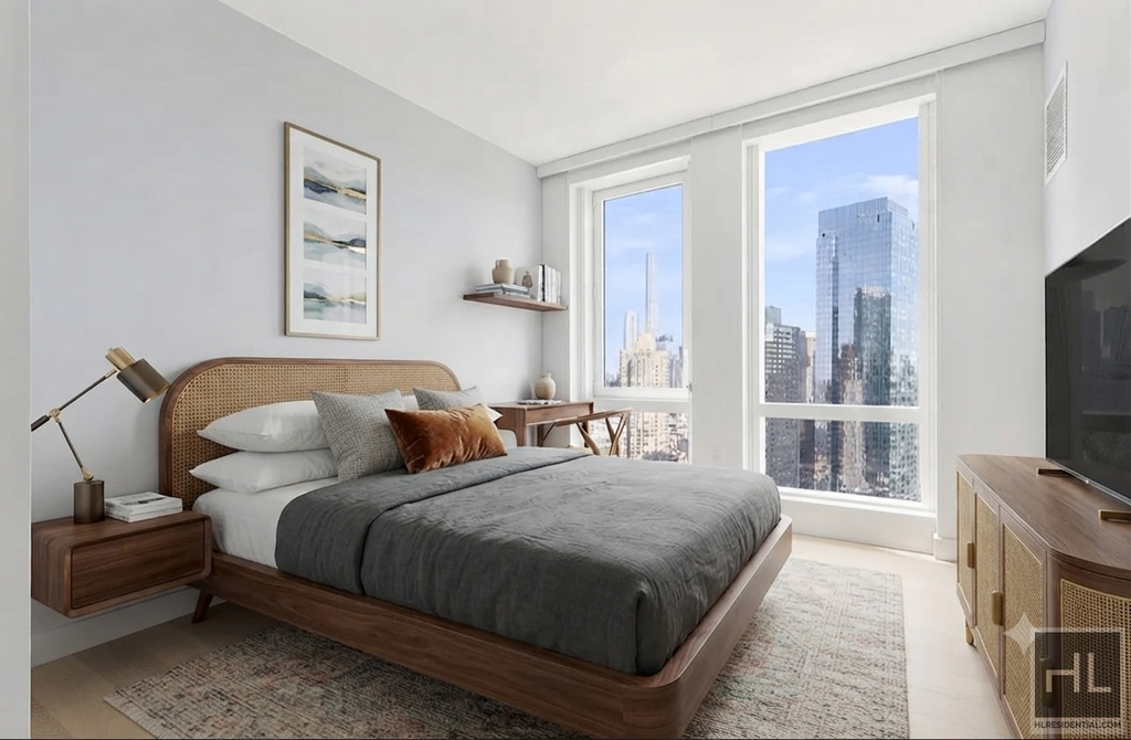 West 38th Street - Photo 3