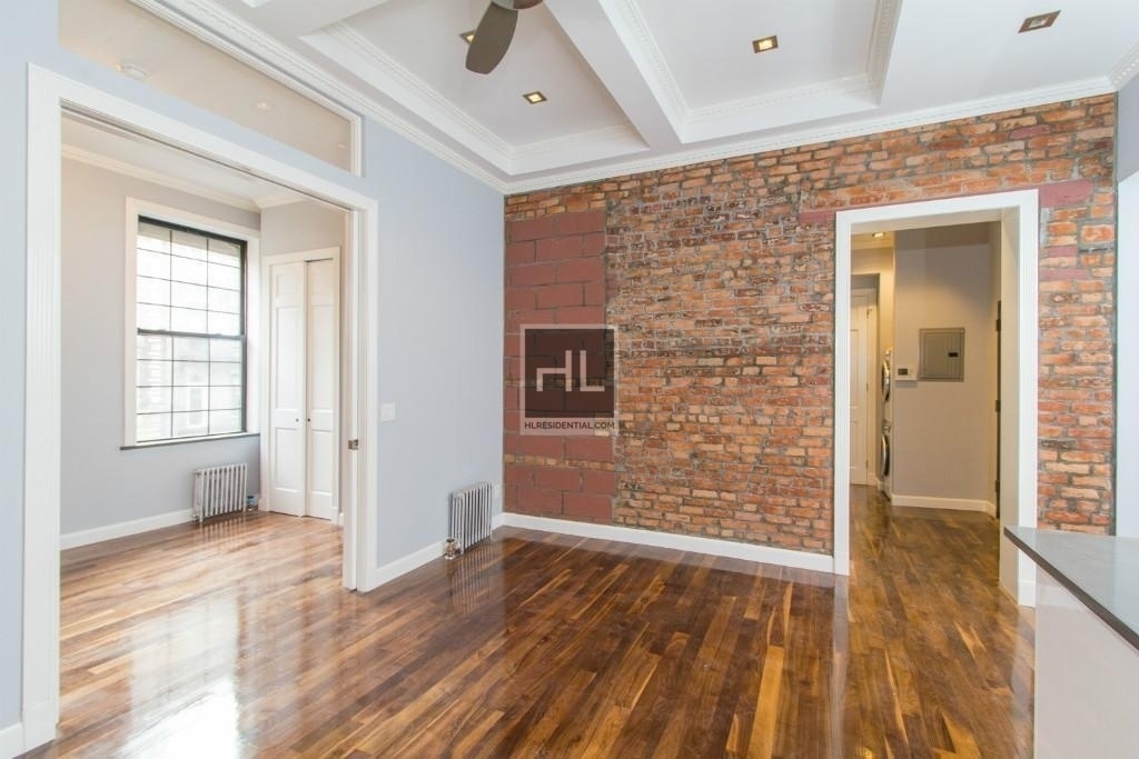 East 11th Street - Photo 7