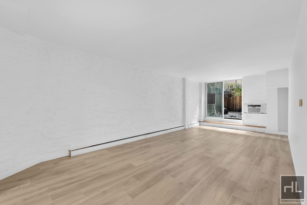 East 95th Street - Photo 1